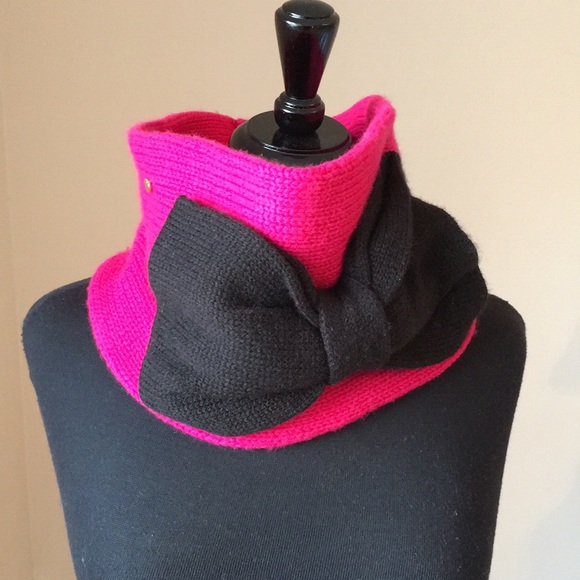 kate spade Accessories - kate spade neck warmer - price firm 💕